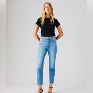 Levi’s Wedgie Straight Fit Women's Jeans
